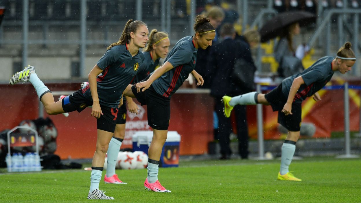 Football féminin belge la lente progression des conditions de travail