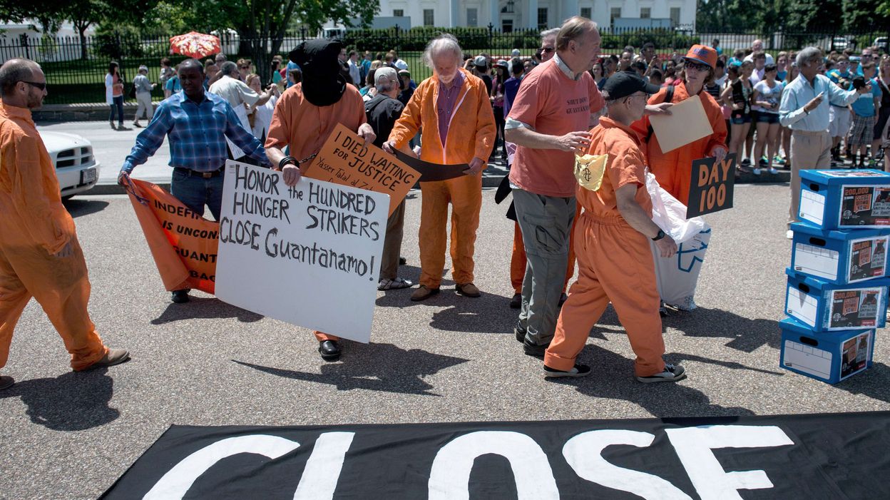 Comment Médiatiser Une Grève De La Faim Grève de la faim à Gantanamo: 100e jours, 370 000 signatures pour fermer