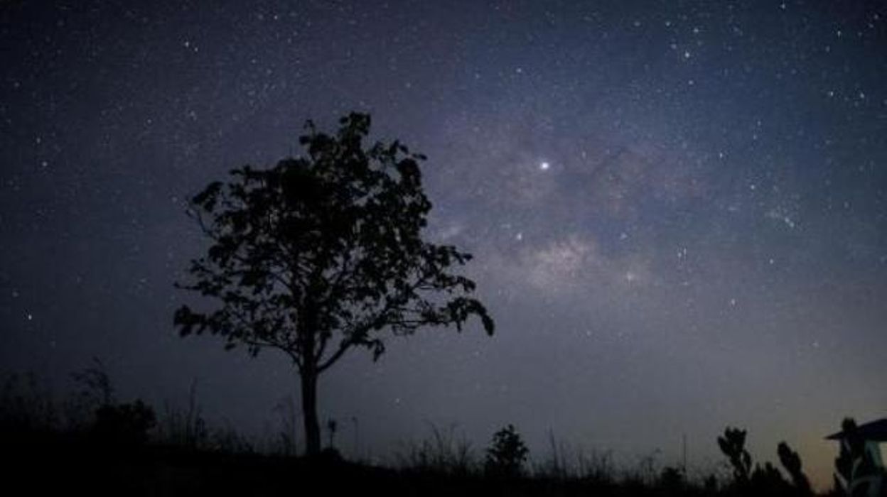 Samedi éteignez Les Lumières Cest La Nuit De Lobscurité