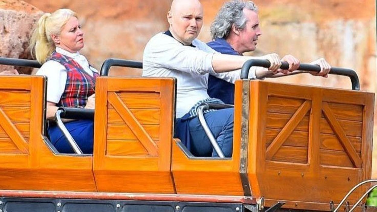 Zapping 21 Une Video De Billy Corgan Sur Des Montagnes Russes Fait Le Buzz