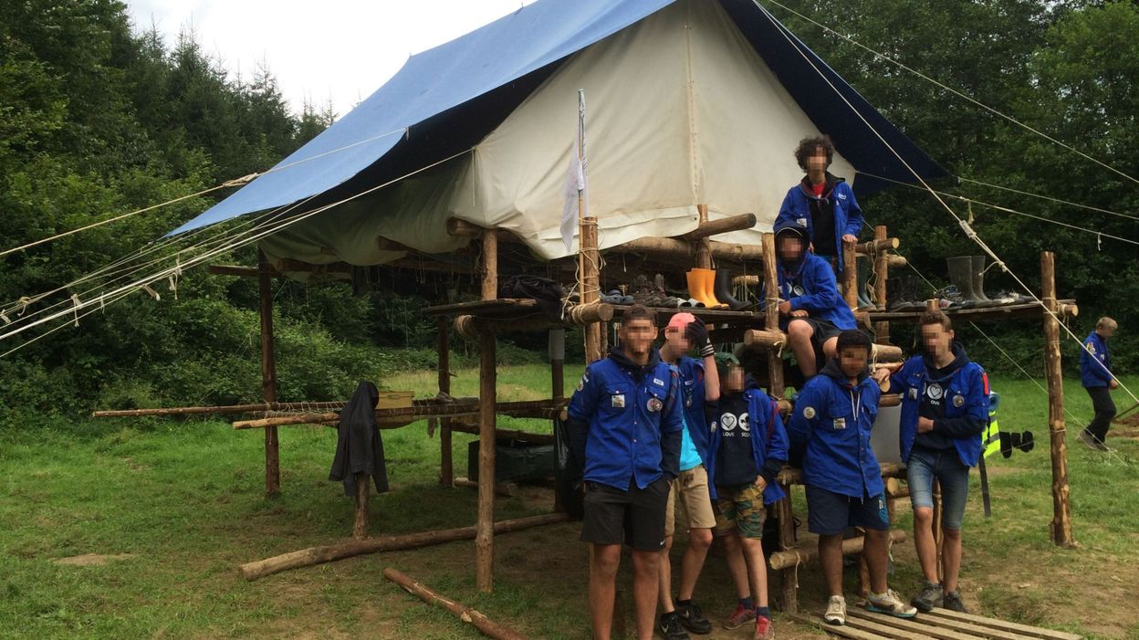 De nos jours, les scouts campent sur pilotis