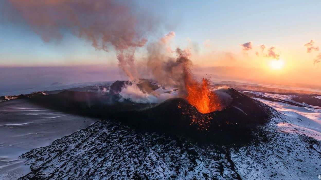 L ruption de 4 volcans  au Kamtchatka en vid o interactive 