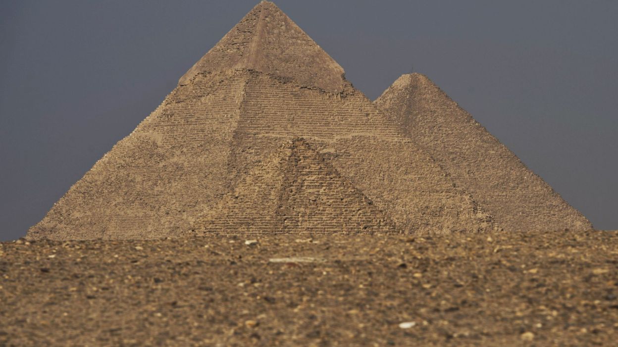 A Quoi Servent Les Pyramides D Egypte Un peu d'eau a aidé à transporter les pierres des pyramides d'Egypte