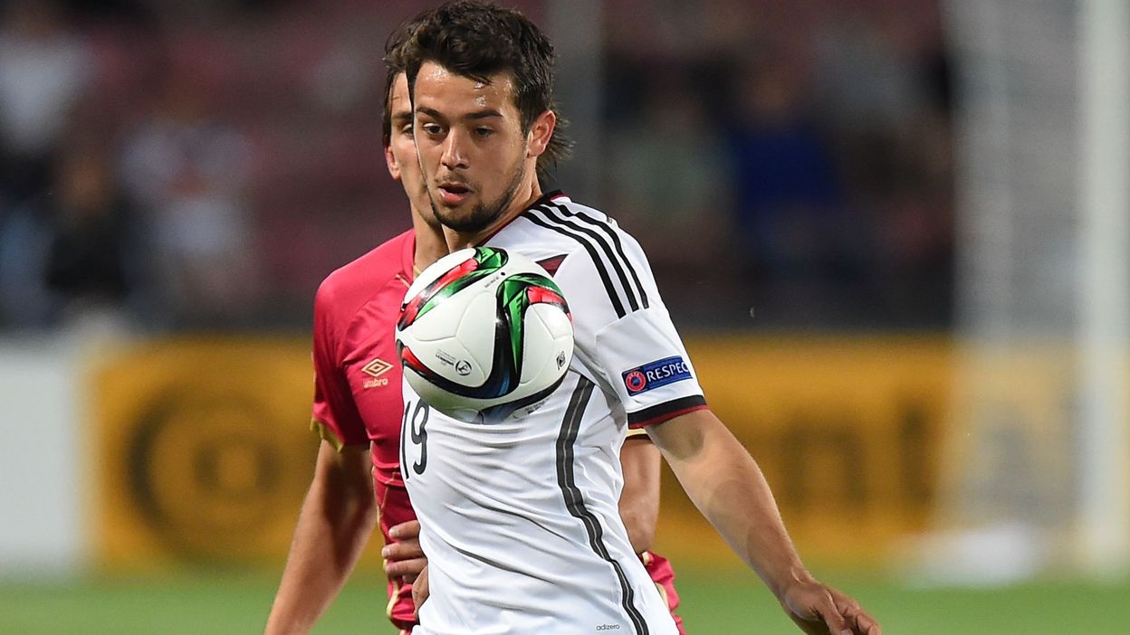 L'Ajax Engage Le Jeune Attaquant Allemand Amin Younes