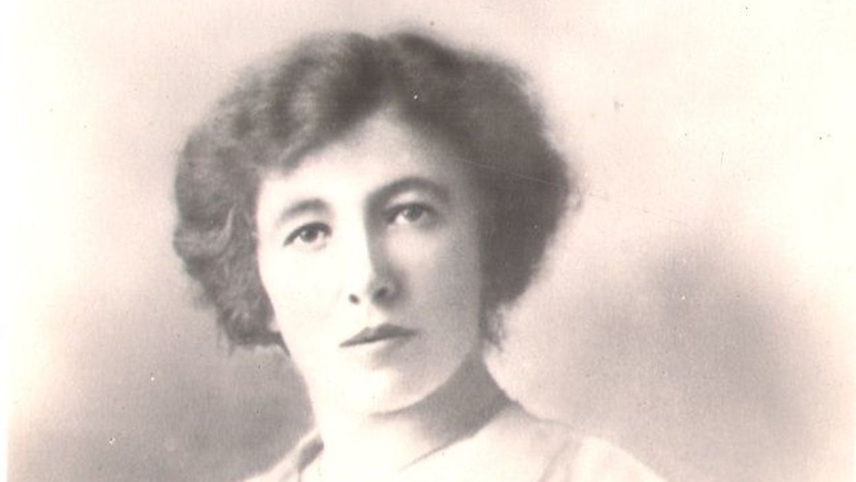  12 octobre 1915 : Exécution d'Edith Cavell . E382f91e2c82c3853aeb0d3948275232-1407233662