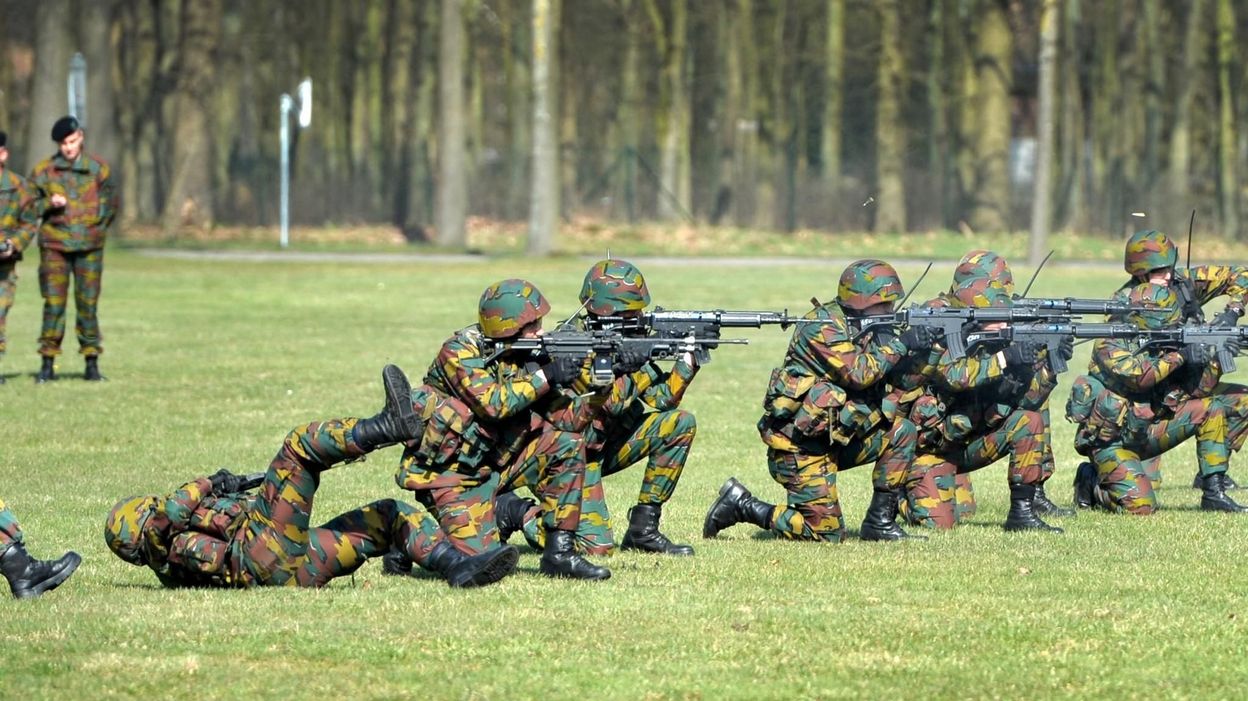Sweat à Capuche Armée Belge - Design Forces Spéciales Belgique - Pour Vétérans, Patriotes, Fan De Militaire - Coupe Classique, 241 G - 8