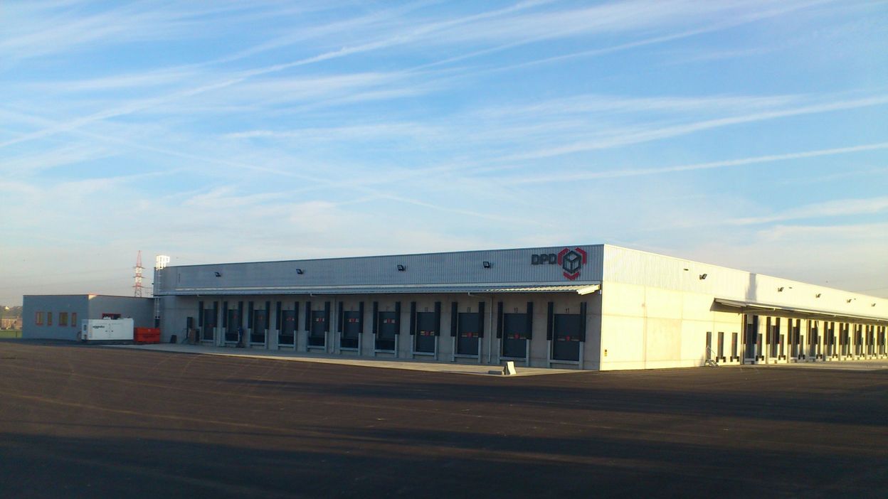 La société de colis DPD bénéficie de la crise et investit à Flémalle