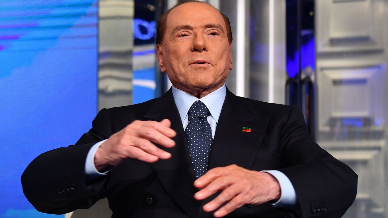Pour Silvio Berlusconi, il est "naturel que les femmes ...