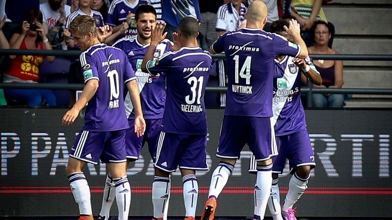 Anderlecht soulève sa douzième Supercoupe face à Lokeren