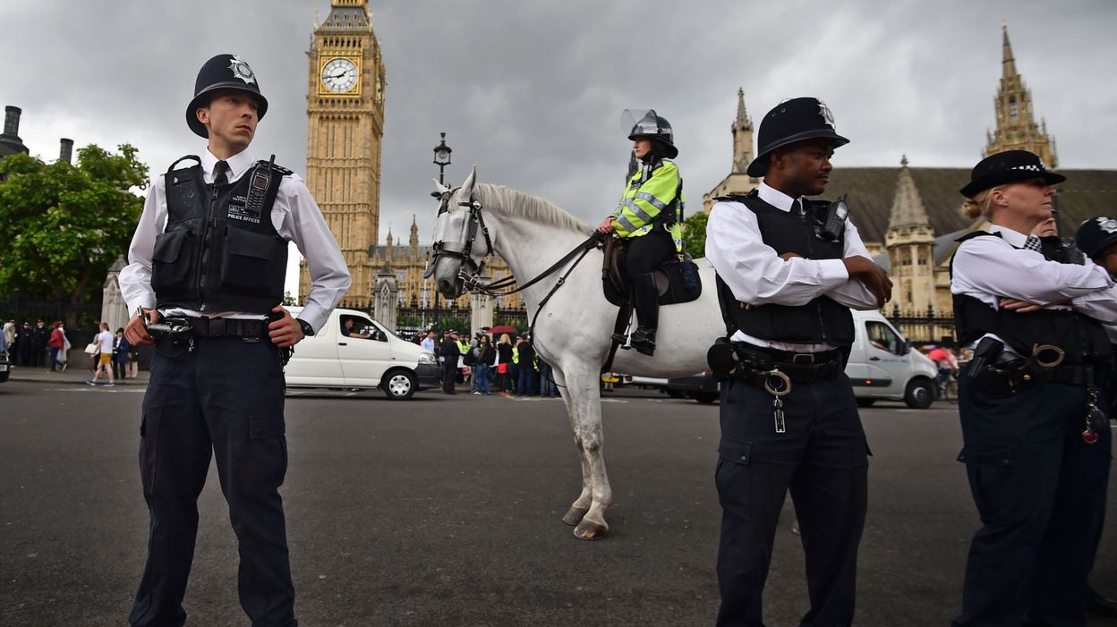 A Londres Les Policiers Sont Desarmes Depuis Toujours