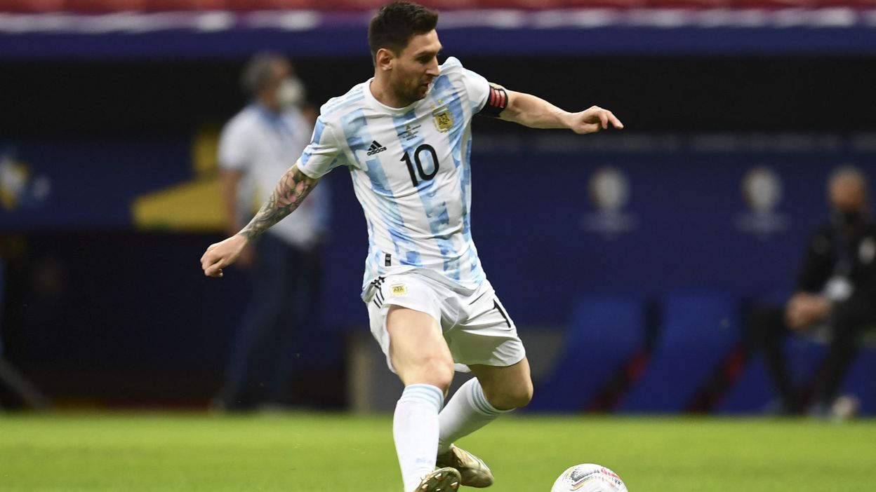 Argentina beat Uruguay with inspired Lionel Messi