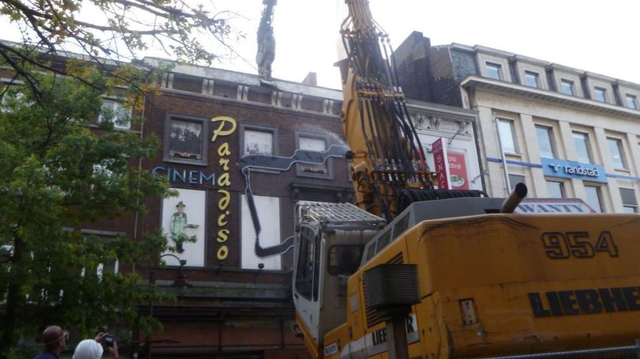 Les démolitions ont commencé à Charleroi ville basse