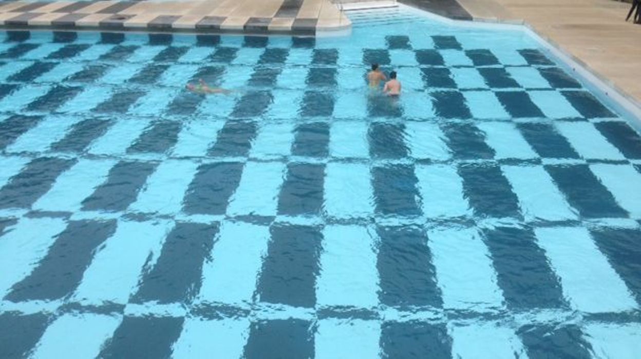 Marcinelle La Piscine En Plein Air Est à Nouveau Accessible