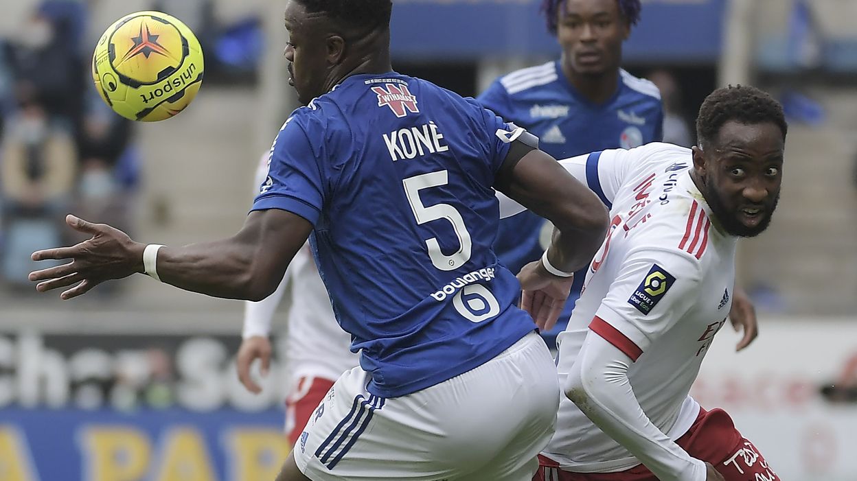 Lyon et Denayer prennent 3 points à Strasbourg