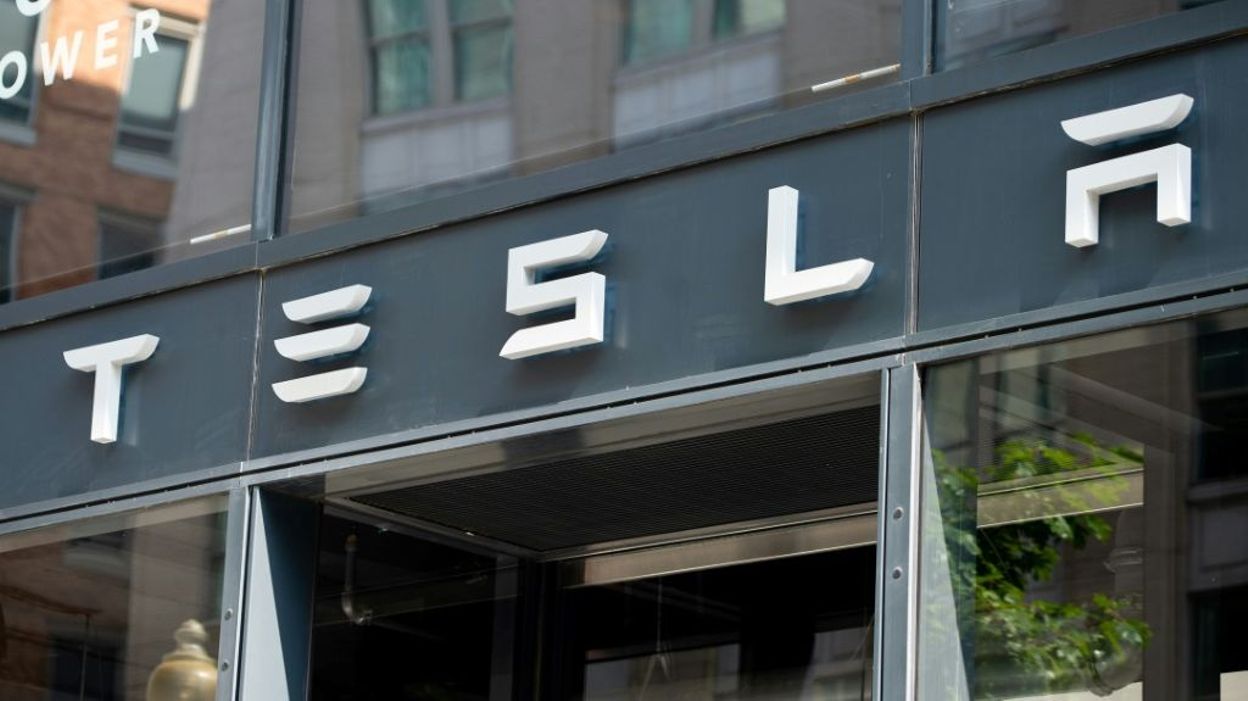 two senators call on competition authority to investigate Tesla