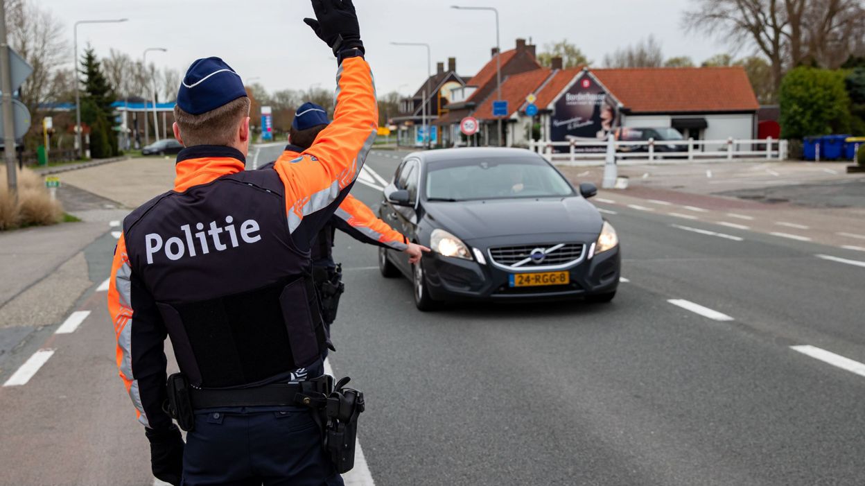 Coronavirus en Belgique : la police de Knokke-Heist bloque le trafic de ...
