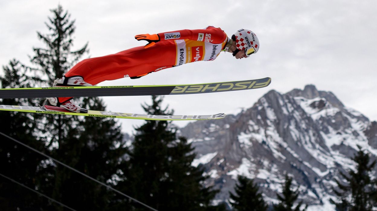 Kamil Stoch Reprend La Main A Engelberg