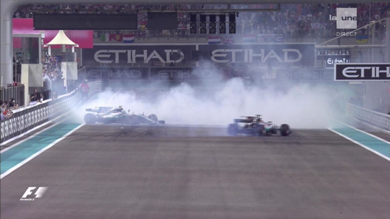 Festival De Donuts Entre Hamilton Et Bottas Pour Boucler La Saison De F1