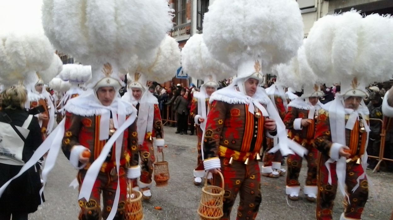 100 000 personnes ont vu défiler les gilles au carnaval de Binche