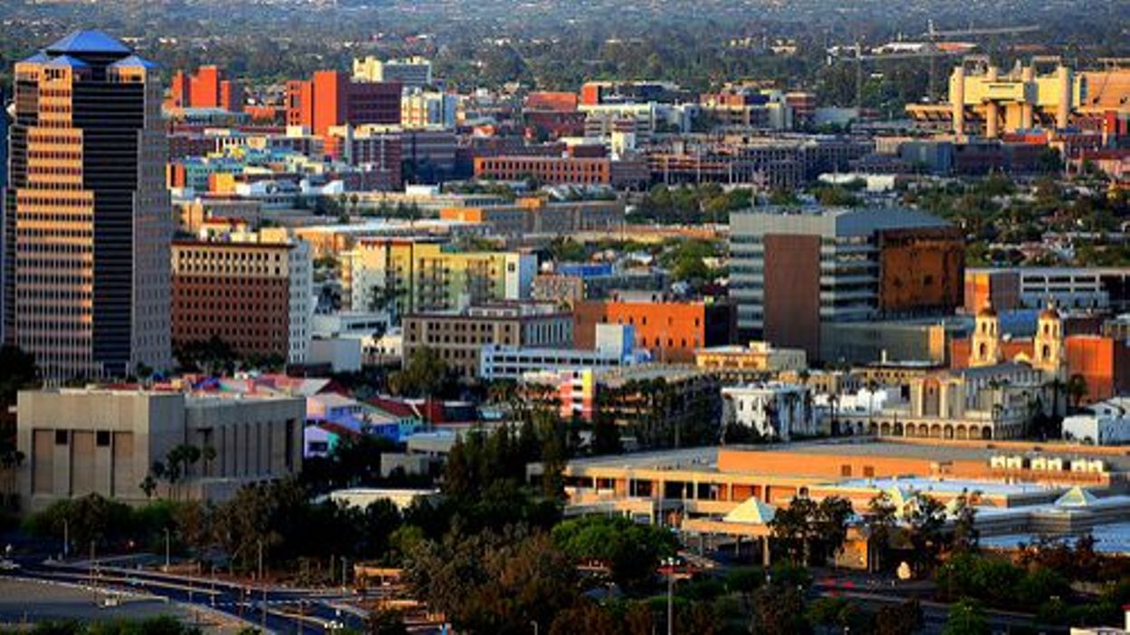 Datant Tucson AZ
