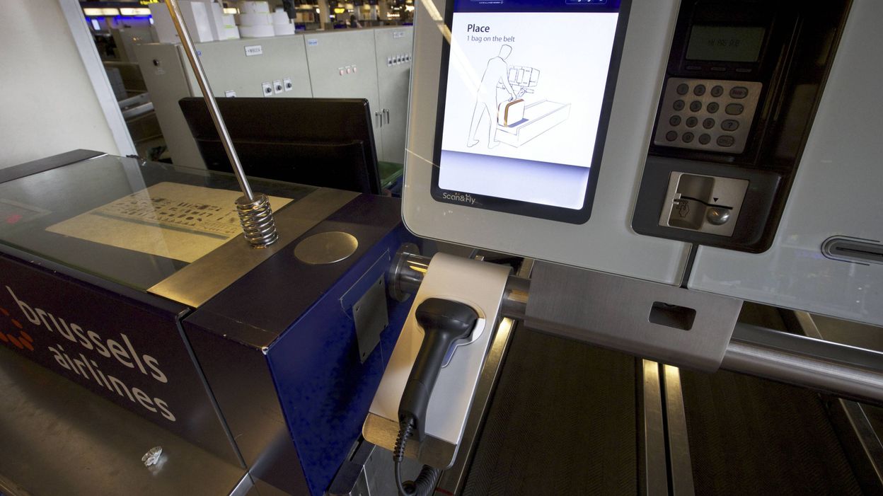 Un nouveau système d'enregistrement des bagages testé à Brussels Airport