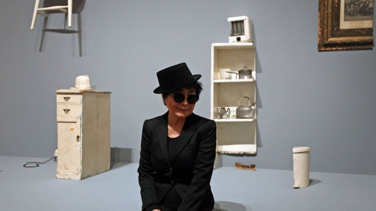 Фотографии Йоко Оно — воплощение прекрасного идеала фигуры и гармонии.
