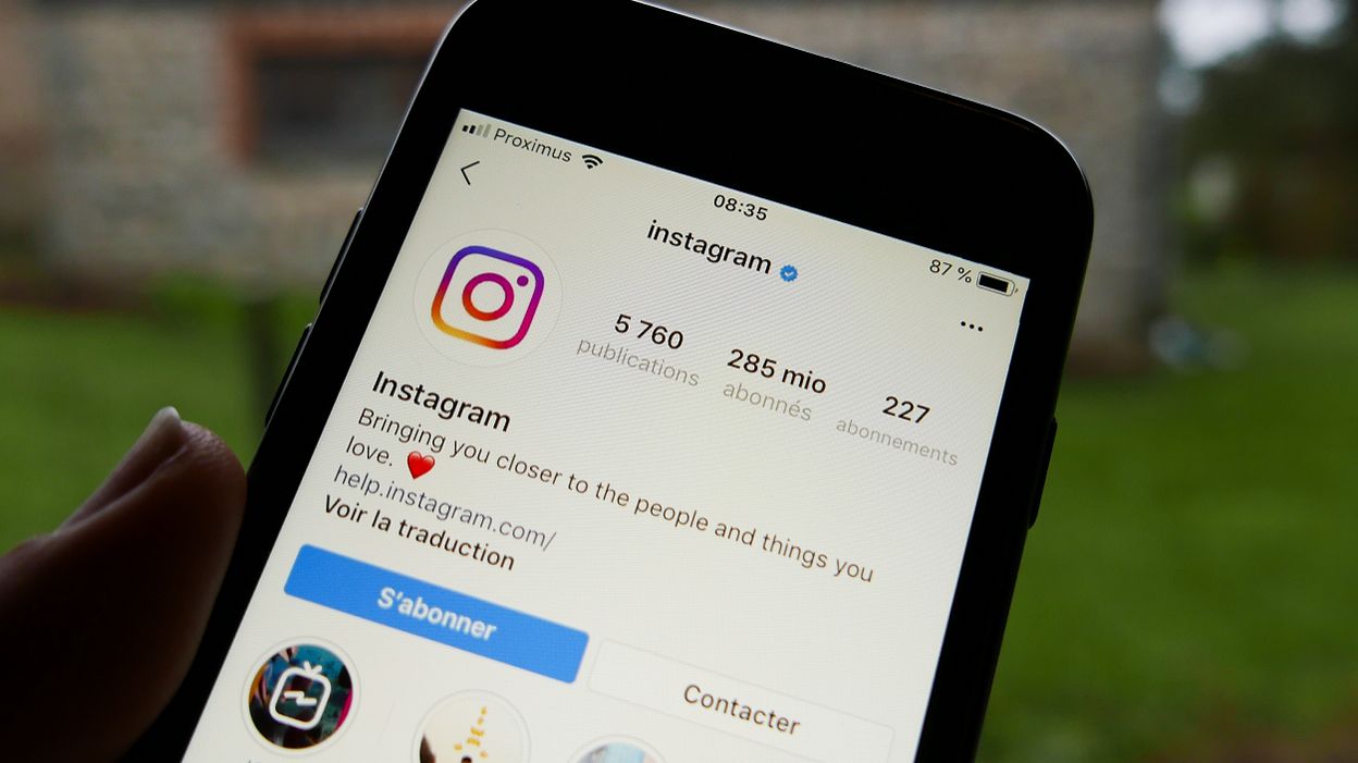 france mila 16 ans critique l islam dans une video deux semaines apres elle est toujours cloitree chez elle