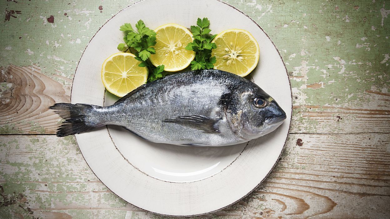 Manger du poisson gras augmenterait les chances de survie au cancer de l