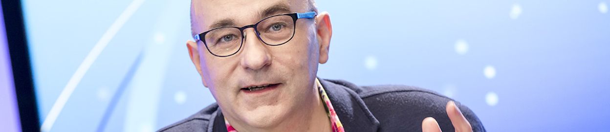 Le Monde est un Village