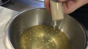 A ce jour, la production de caviar de grillon est essentiellement artisanale A ce jour, la production de caviar de grillon est essentiellement artisanale