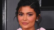 Kylie Jenner collabore avec sa fille de deux ans pour sa dernière collection de make-up Kylie Jenner collabore avec sa fille de deux ans pour sa dernière collection de make-up