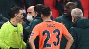 Ligue des Champions : Le match PSG - Basaksehir reprendra à 18h55, ouverture d'une enquête de l'UEFA après soupçons de racisme Ligue des Champions : Le match PSG - Basaksehir reprendra à 18h55, ouverture d'une enquête de l'UEFA après soupçons de racisme
