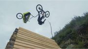 Danny MacAskill, une nounou pas comme les autres Danny MacAskill, une nounou pas comme les autres