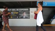 A Miami, les photos et les données personnelles de clients arrêtés pour avoir sollicité les faveurs de prostituées seront consignés dans un registre accessible au public. A Miami, les photos et les données personnelles de clients arrêtés pour avoir sollicité les faveurs de prostituées seront consignés dans un registre accessible au public.