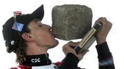 Fabian Cancellara remporte son premier Paris-Roubaix en 2006 Fabian Cancellara remporte son premier Paris-Roubaix en 2006