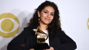 Alessia Cara "Révélation de l'Année" aux Grammy Awards