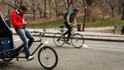 C'est interdit pour les automobilistes, c'est également interdit pour les cyclistes. C'est interdit pour les automobilistes, c'est également interdit pour les cyclistes.