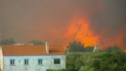 Plus de mille pompiers luttent contre des feux de forêt dans le centre du Portugal Plus de mille pompiers luttent contre des feux de forêt dans le centre du Portugal