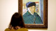 "Autoportrait a l'oreille bandée" (1889) par le peintre Vincent Van Gogh "Autoportrait a l'oreille bandée" (1889) par le peintre Vincent Van Gogh