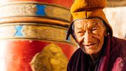 Les habitants du Zanskar et d'autres vallées isolées attendent la fin de la construction de la route depuis des années. Les habitants du Zanskar et d'autres vallées isolées attendent la fin de la construction de la route depuis des années.