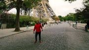 Omar Hychamy, en repérage à Paris en août 2017 Omar Hychamy, en repérage à Paris en août 2017