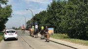 La présence d'un manège sur cet axe ne rassure pas, d'autant que les cavaliers se déplacent régulièrement sur cette route La présence d'un manège sur cet axe ne rassure pas, d'autant que les cavaliers se déplacent régulièrement sur cette route