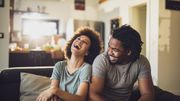Les personnes extraverties auraient une vie sexuelle plus riche. Les personnes extraverties auraient une vie sexuelle plus riche.