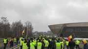 Réunis devant le cinéma Imagix, les manifestants ont pris la direction de la gare de Mons. Réunis devant le cinéma Imagix, les manifestants ont pris la direction de la gare de Mons.