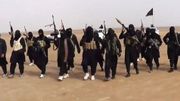 Un groupe de djihadistes dans la province de Ninive en Irak. Un groupe de djihadistes dans la province de Ninive en Irak.