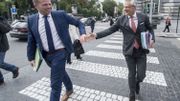 Kris Peeters renvoie la balle à Theo Francken : "Il faut d'abord accueillir et enregistrer correctement les gens" Kris Peeters renvoie la balle à Theo Francken : "Il faut d'abord accueillir et enregistrer correctement les gens"