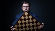 MVL, champion d'échecs hors des cases MVL, champion d'échecs hors des cases