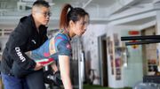 Giu Yuna se donne sans compter à l'entraînement pour augmenter sa masse musculaire. Giu Yuna se donne sans compter à l'entraînement pour augmenter sa masse musculaire.