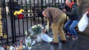Hommage à la reine Fabiola devant le Palais royal ce samedi. Hommage à la reine Fabiola devant le Palais royal ce samedi.