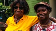 Sophie Mangai (à gauche), présidente du "Conseil des femmes", et sa collaboratrice Florence font partie des bénévoles qui œuvrent aux côtés des victimes. Sophie Mangai (à gauche), présidente du "Conseil des femmes", et sa collaboratrice Florence font partie des bénévoles qui œuvrent aux côtés des victimes.